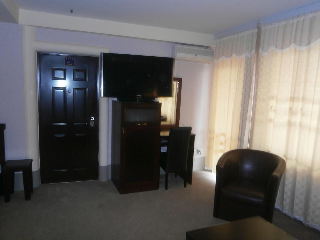 Hotel Vila Mitic Luxx Spa Centar Leskovac  Exterior photo